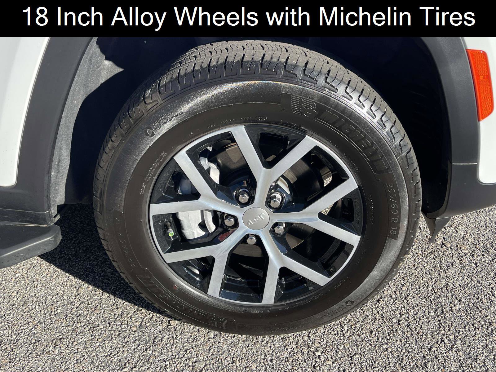 Used 2025 Jeep Grand Cherokee Limited image 40