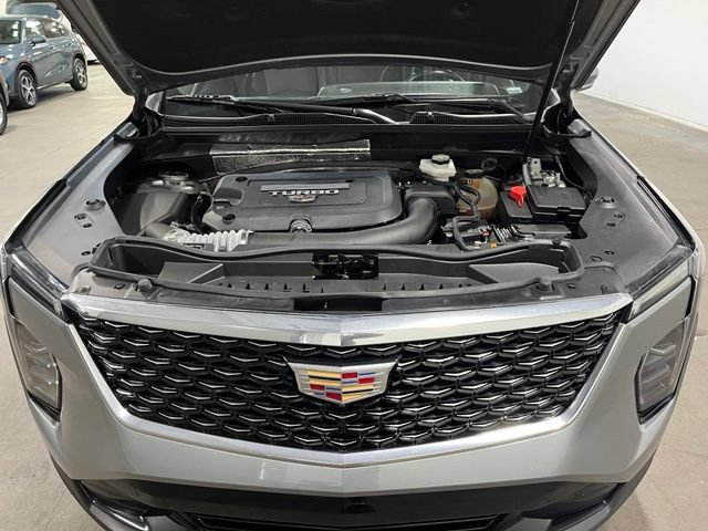 Used 2025 Cadillac XT4 Premium Luxury FWD image 9