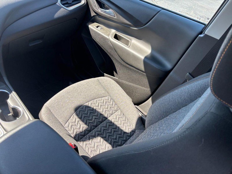 Certified 2024 Chevrolet Equinox LT w/ LPO, Floor Liner Package image 14