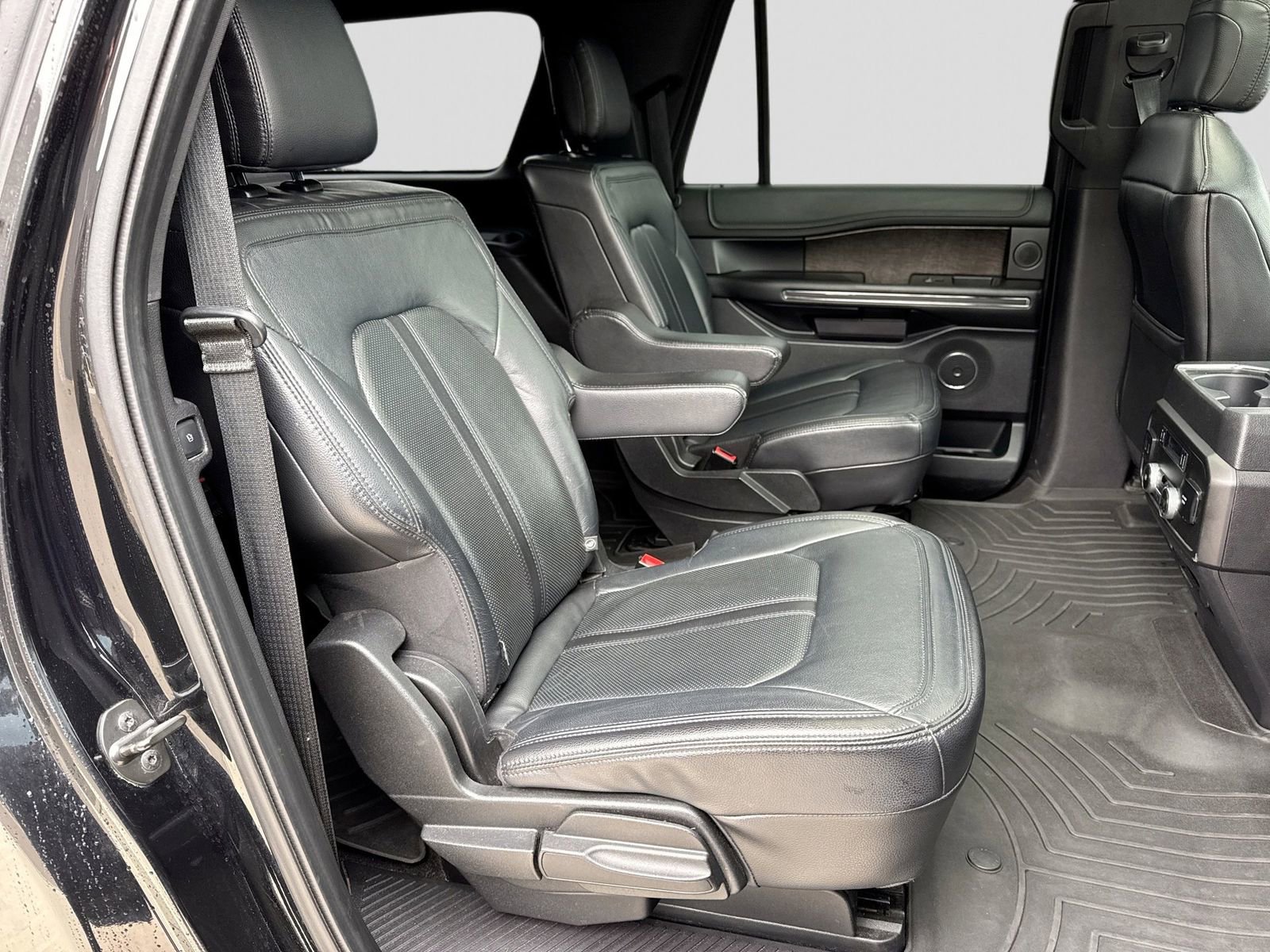 Used 2018 Ford Expedition Max Limited w/ Equipment Group 302A AWD/4WD image 25