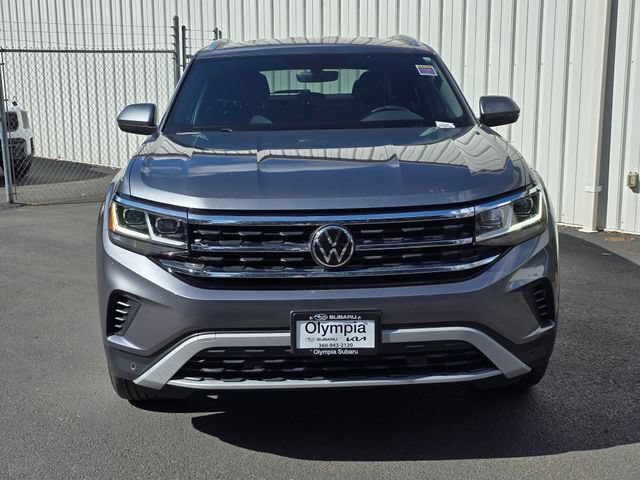 Used 2023 Volkswagen Atlas Cross Sport SE AWD/4WD image 2
