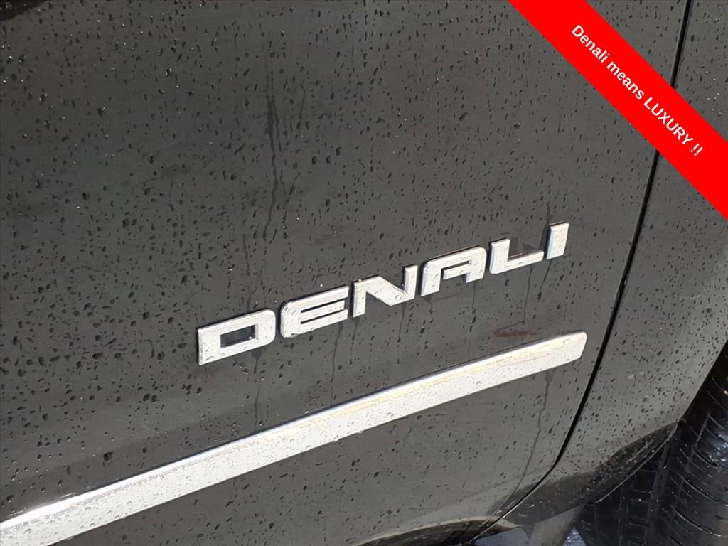 Used 2018 GMC Yukon Denali image 9