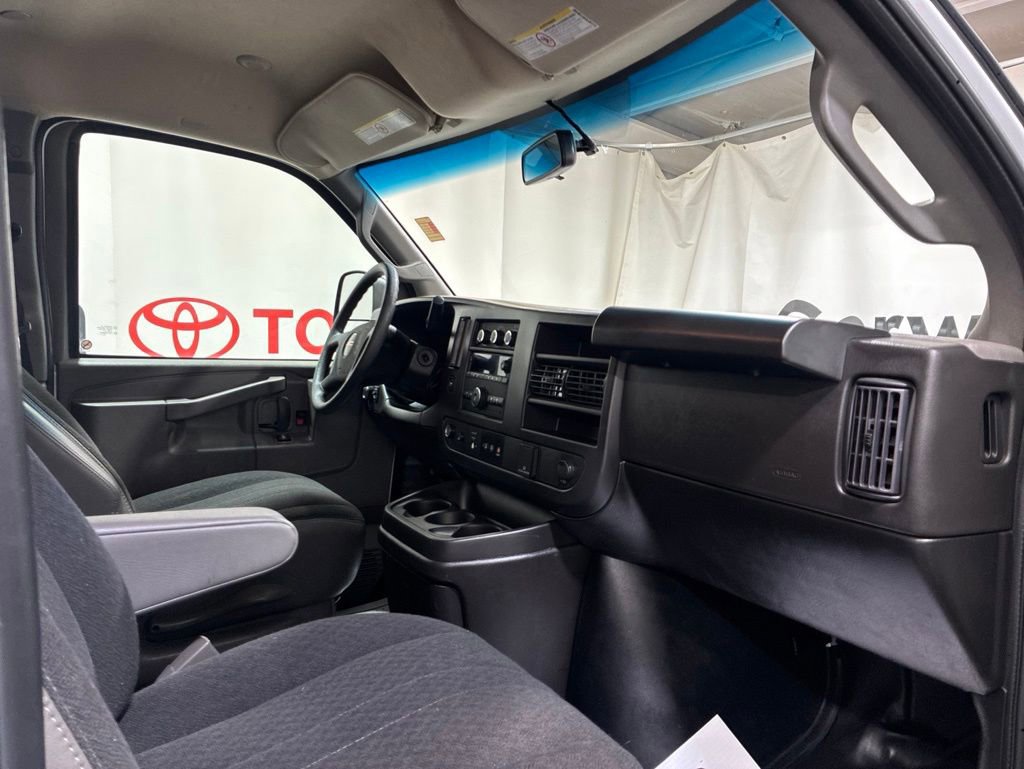 Used 2024 GMC Savana 2500 w/ Driver Convenience Package RWD image 10