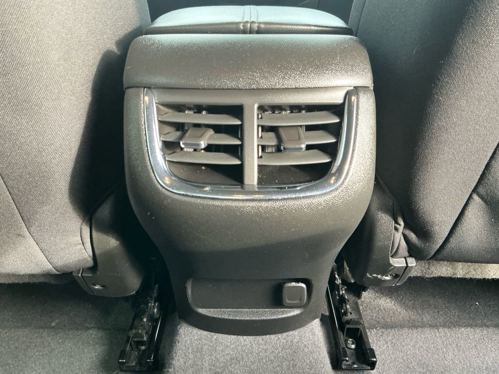 Used 2023 Chevrolet Malibu LT image 19