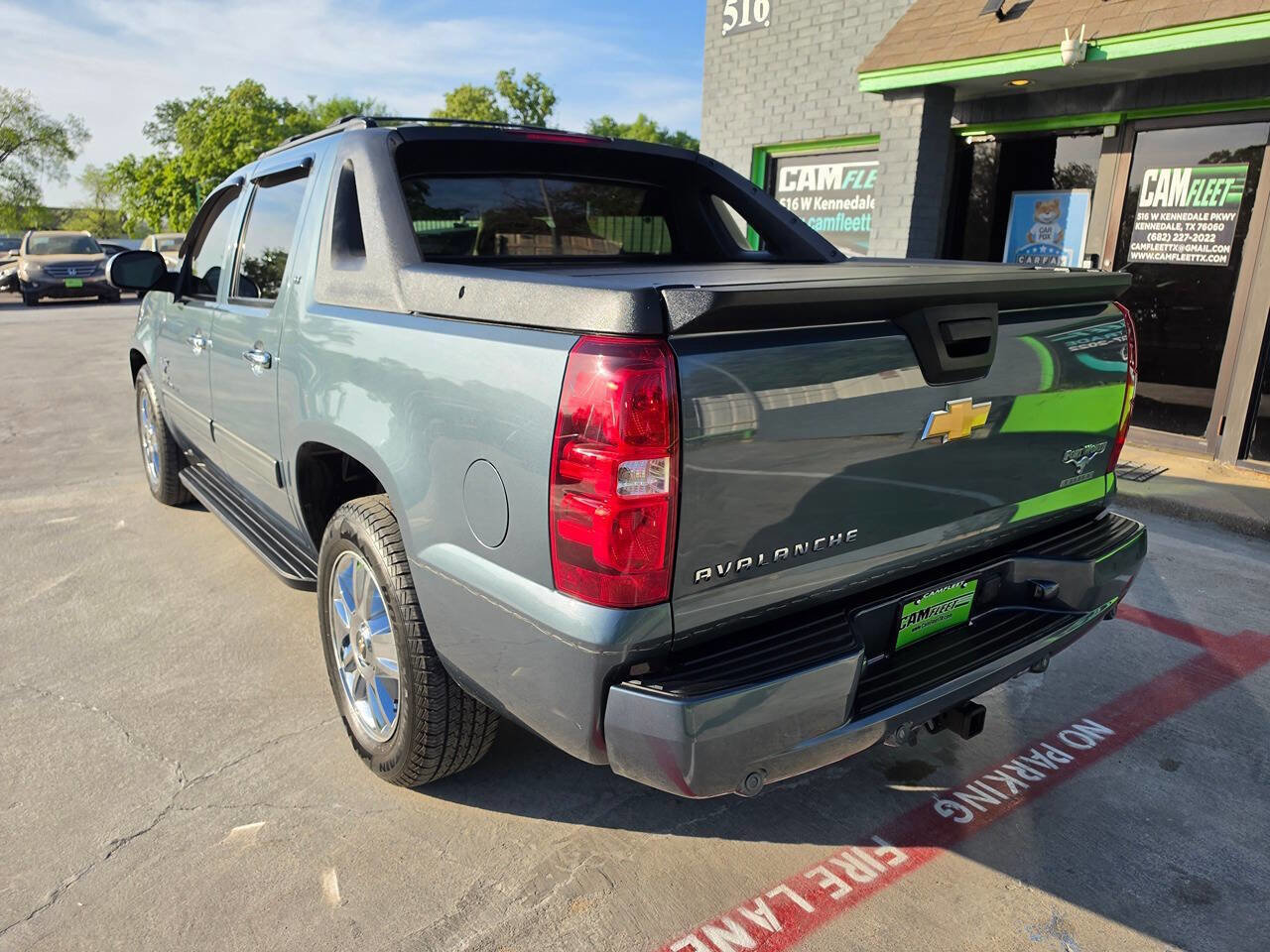 Used 2012 Chevrolet Avalanche LT w/ Texas Edition image 10