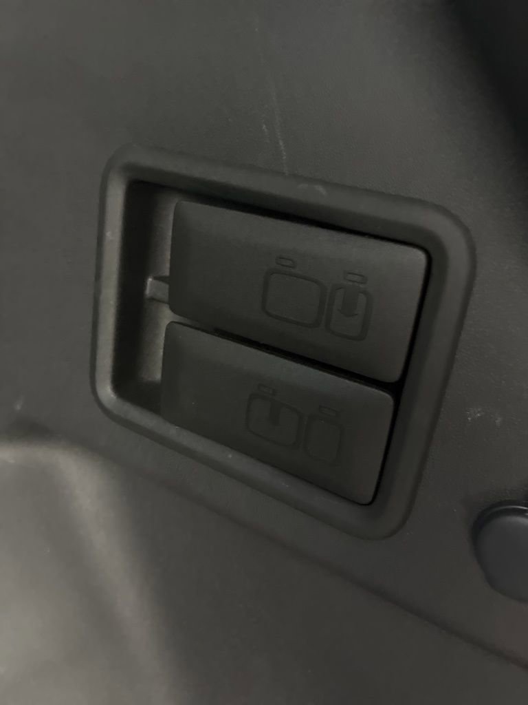 Used 2024 Chevrolet Equinox LT w/ LPO, Floor Liner Package image 37