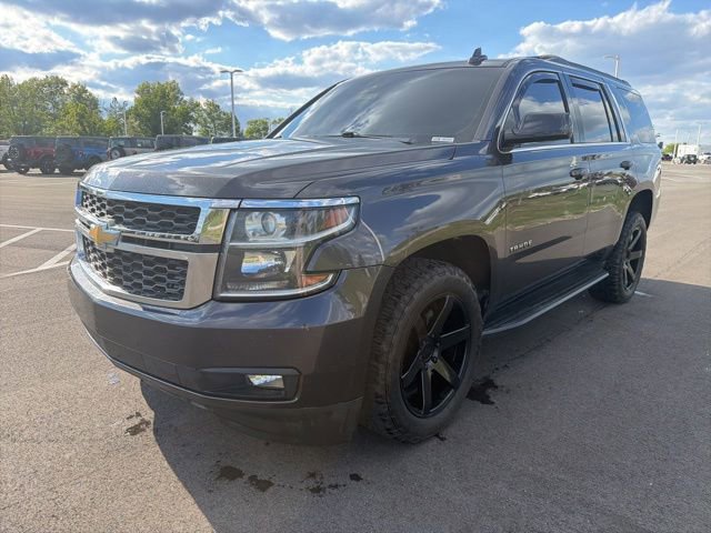 Used 2017 Chevrolet Tahoe LT w/ Luxury Package AWD/4WD image 2