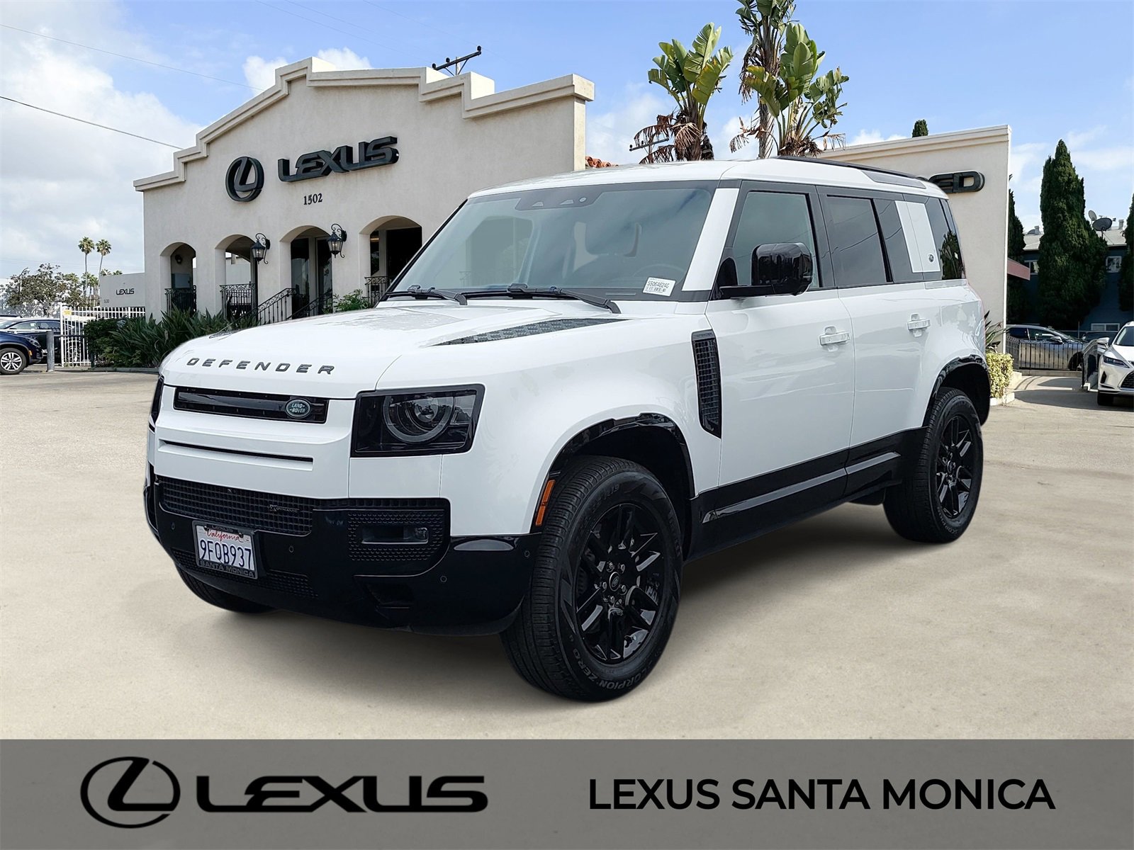 Used 2023 Land Rover Defender 110 X-Dynamic SE image 1