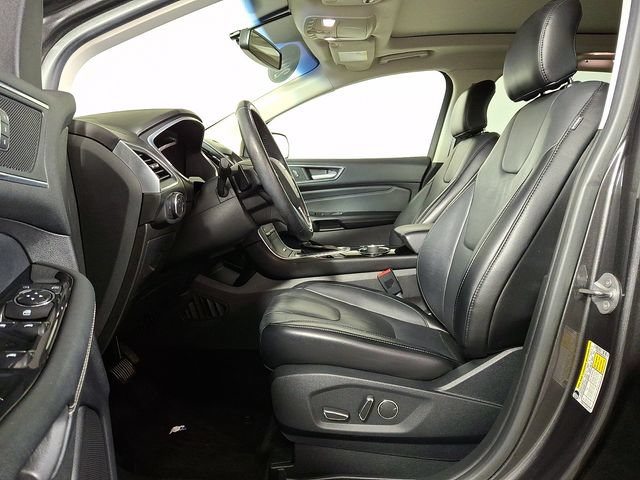 Used 2017 Ford Edge Titanium w/ Technology Package AWD/4WD image 15