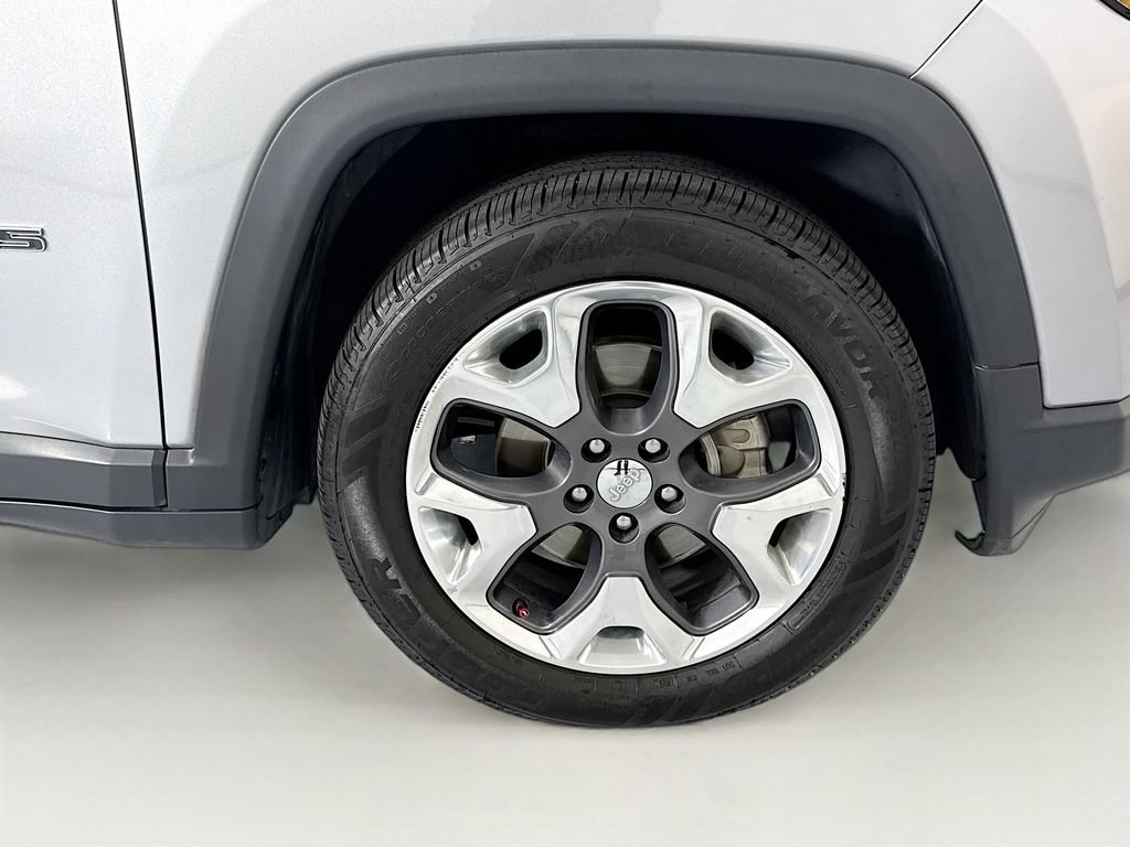 Used 2019 Jeep Compass Limited FWD image 32