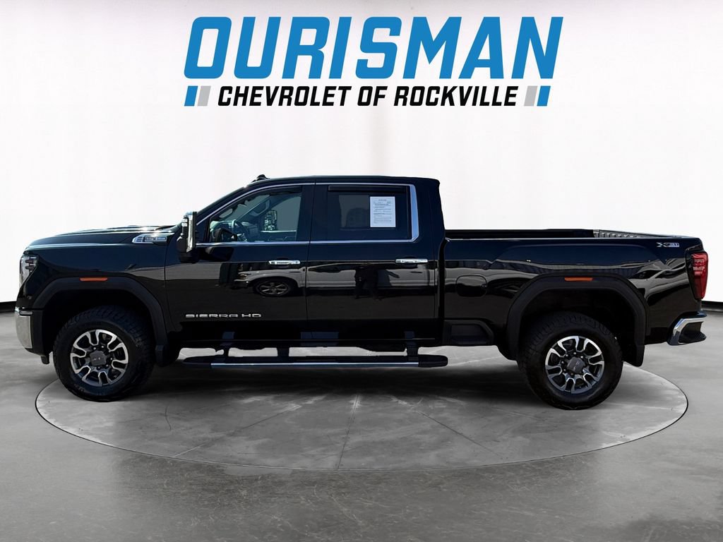 Used 2024 GMC Sierra 2500 SLT w/ SLT Premium Package AWD/4WD image 3