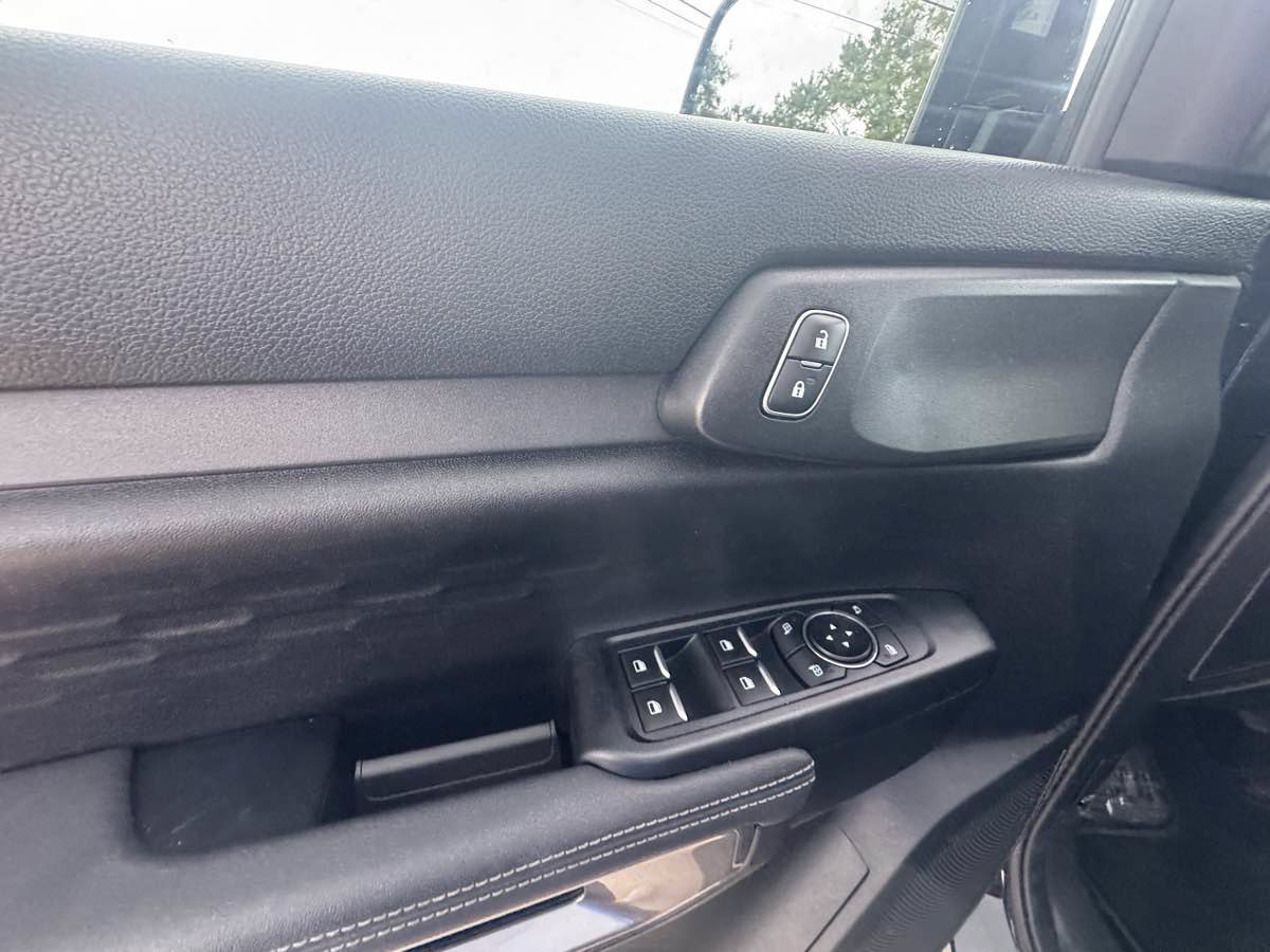 Used 2025 Ford Ranger XLT w/ Equipment Group 301A High RWD image 10
