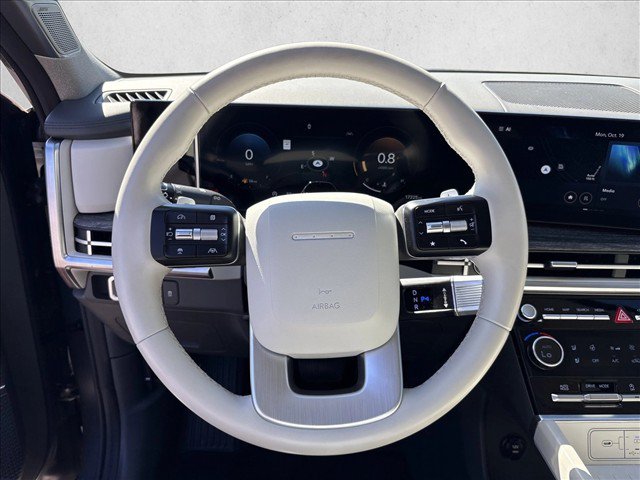 Used 2025 Hyundai Santa Fe Limited FWD image 17
