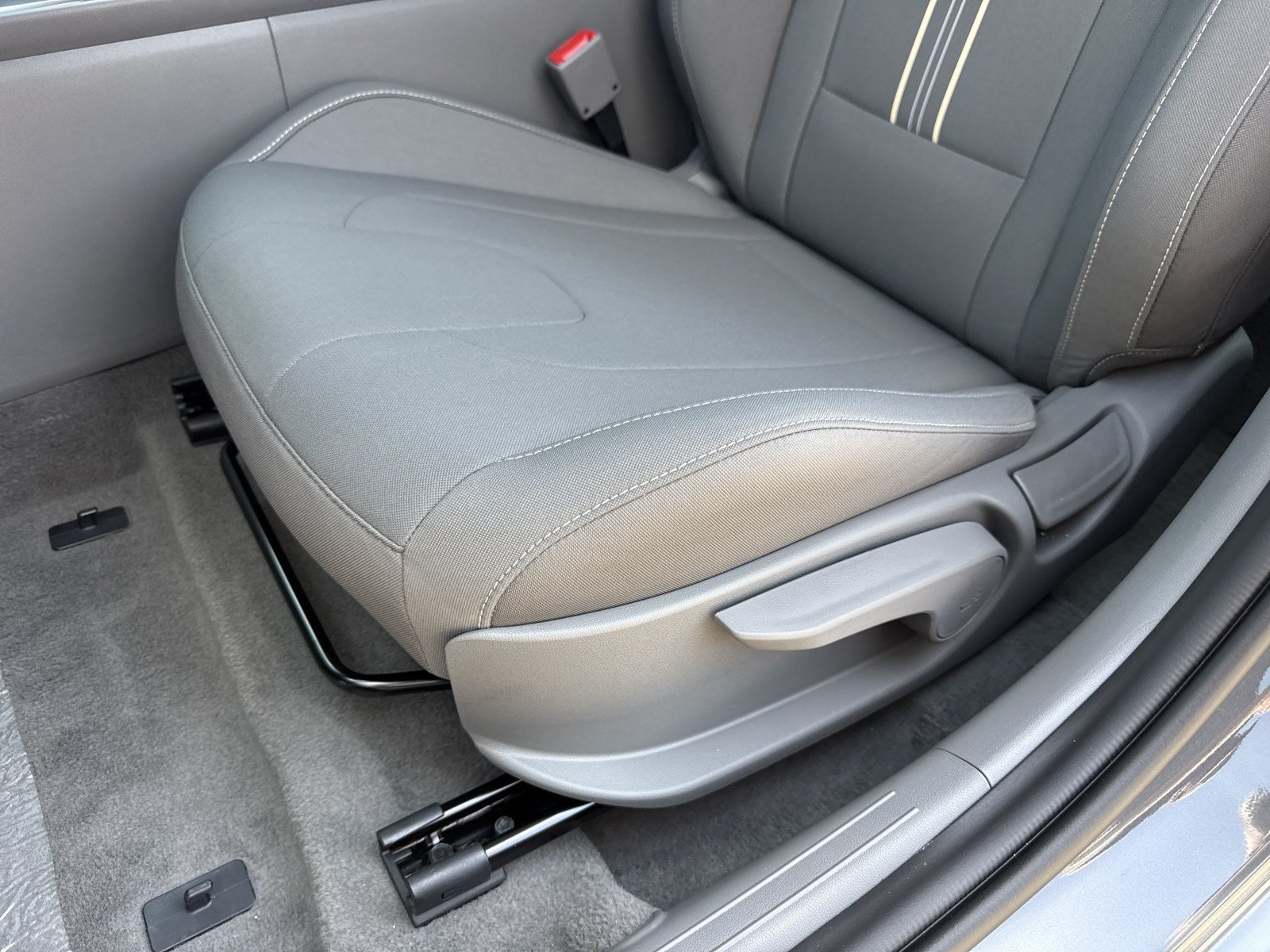 Used 2026 Hyundai Elantra Sport FWD image 12