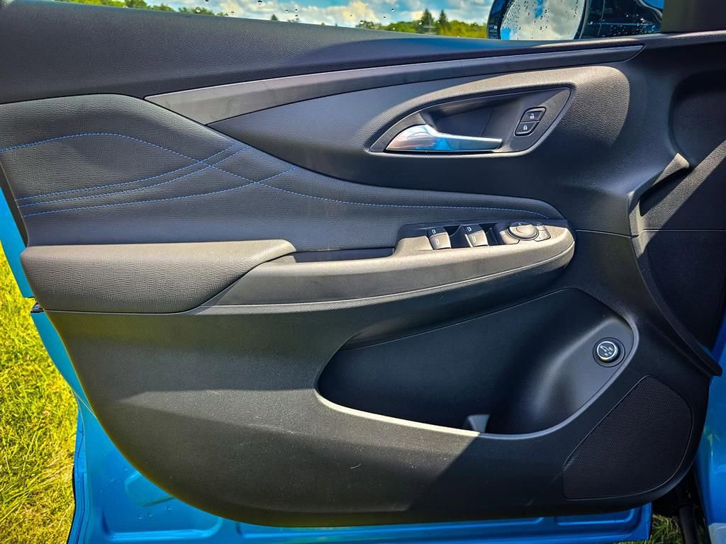 New 2025 Buick Envista Sport Touring w/ Convenience I Package image 10