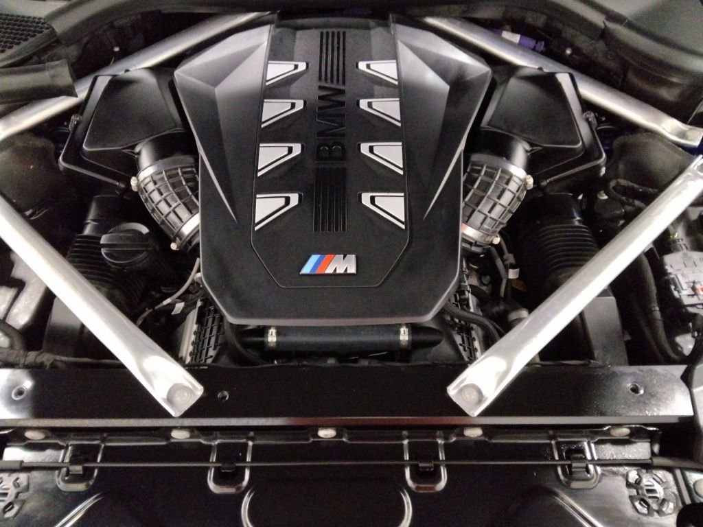 Used 2023 BMW X7 M60i image 53