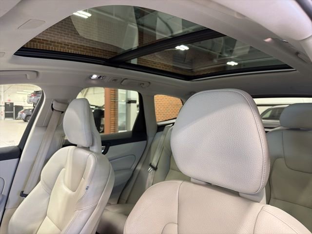 Used 2019 Volvo XC60 T5 Inscription w/ Protection Package image 25