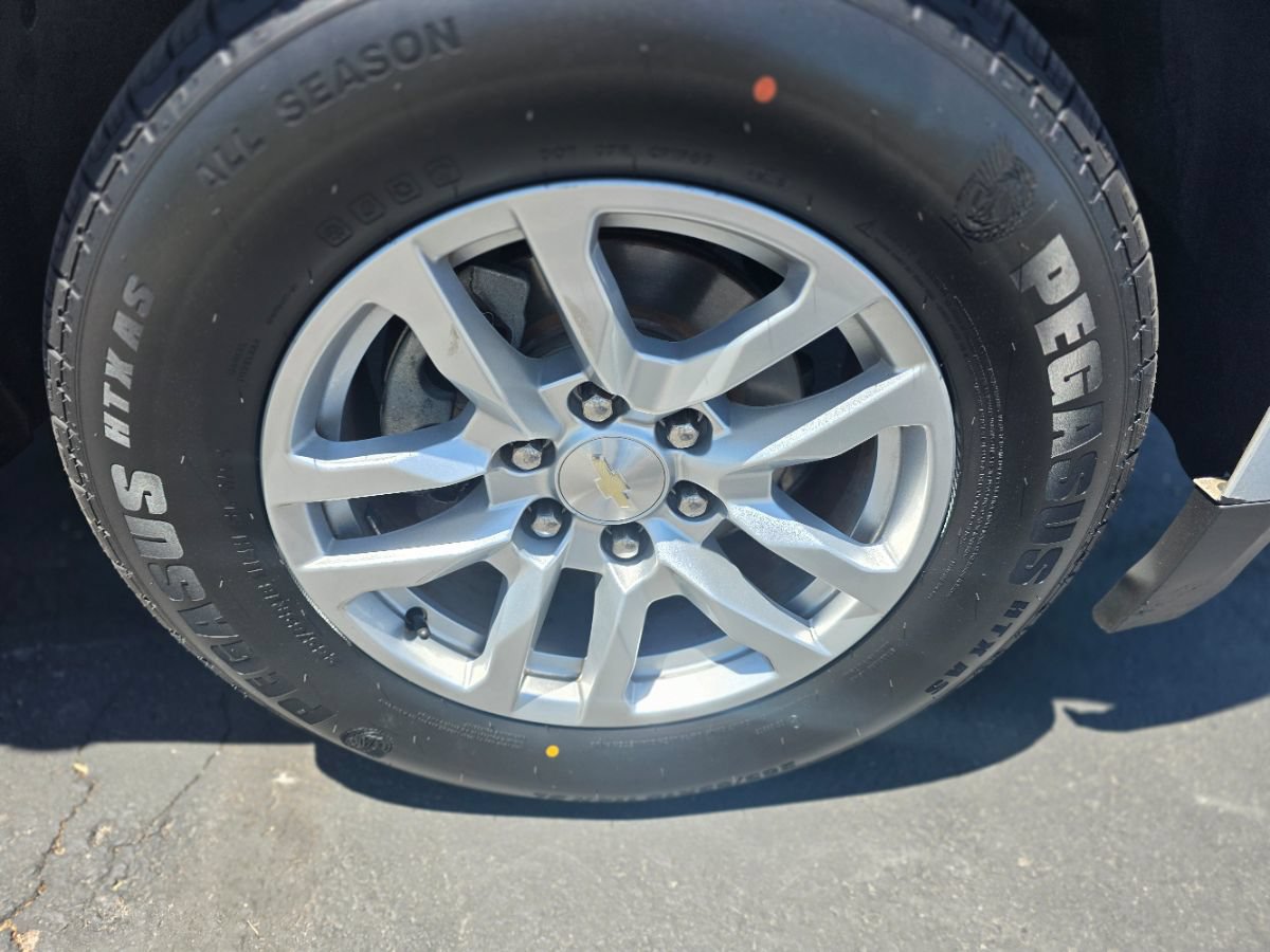 Used 2019 Chevrolet Suburban LT AWD/4WD image 14