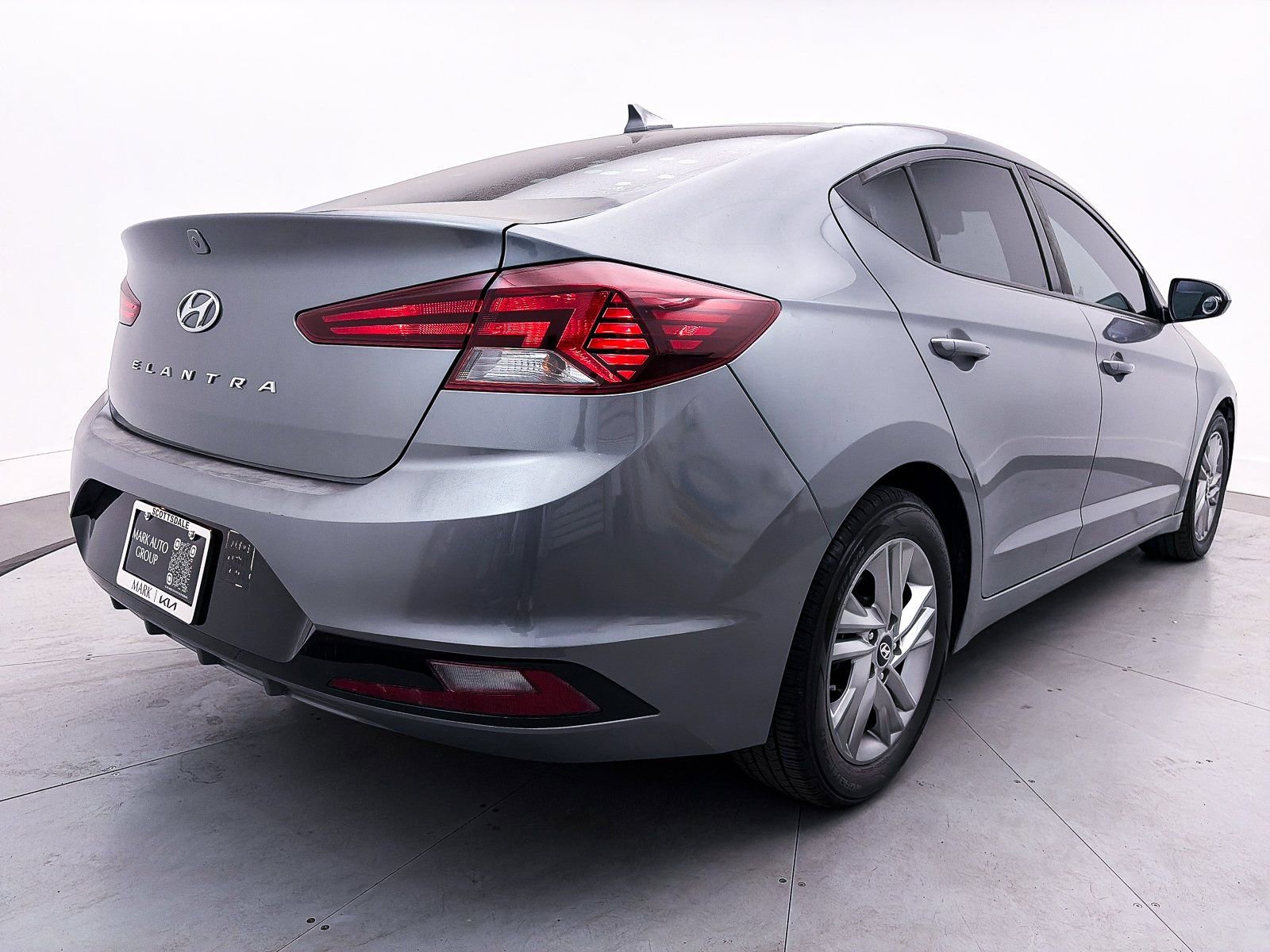 Used 2019 Hyundai Elantra SEL image 9