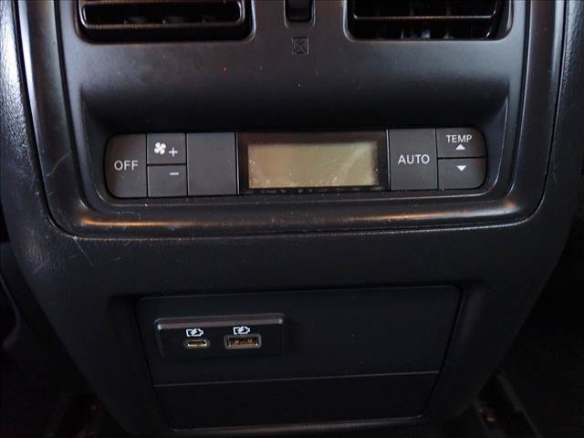 Used 2019 Nissan Pathfinder SV AWD/4WD image 9