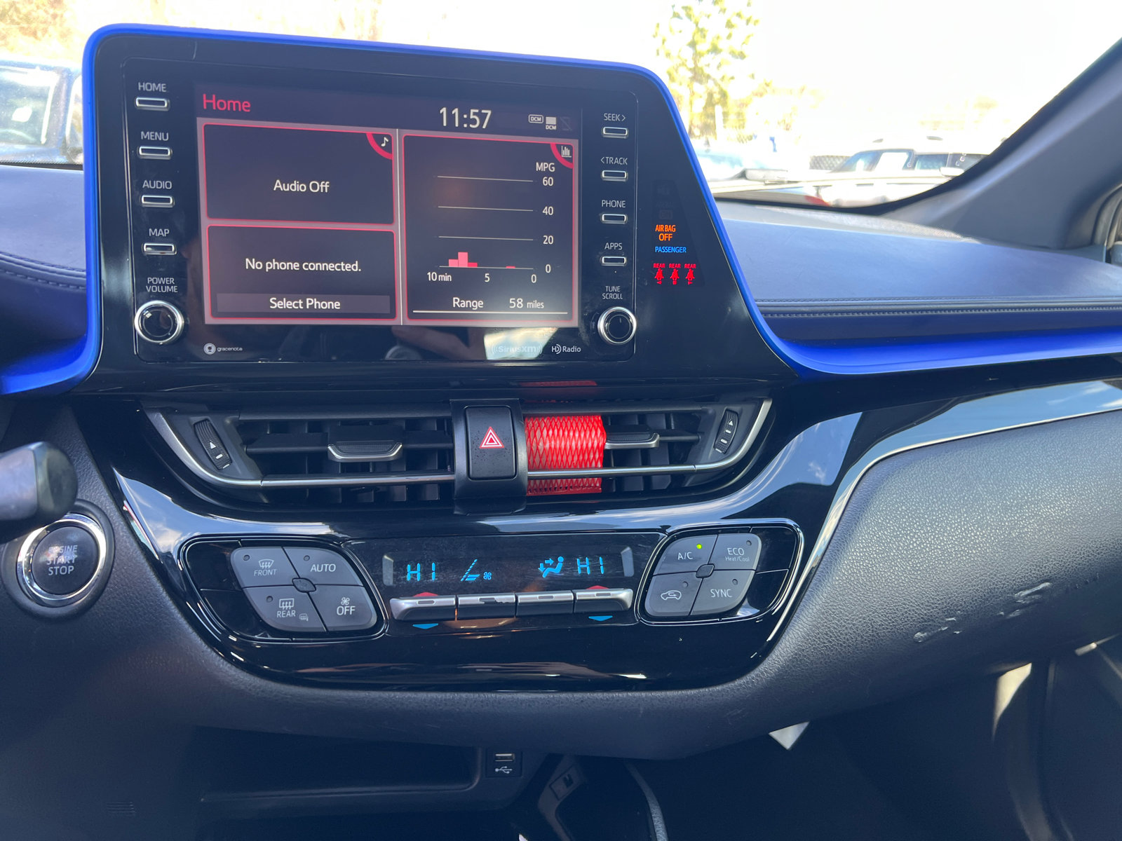 Used 2021 Toyota C-HR XLE FWD image 28