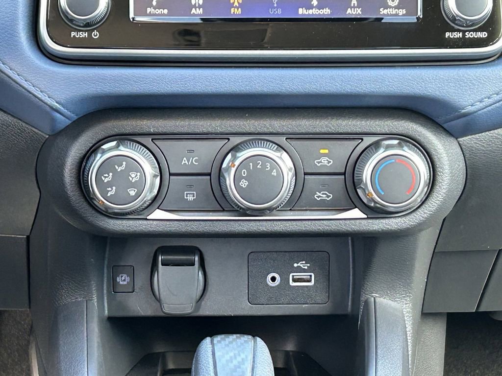 Used 2025 Nissan Versa SV w/ Trunk Package image 15