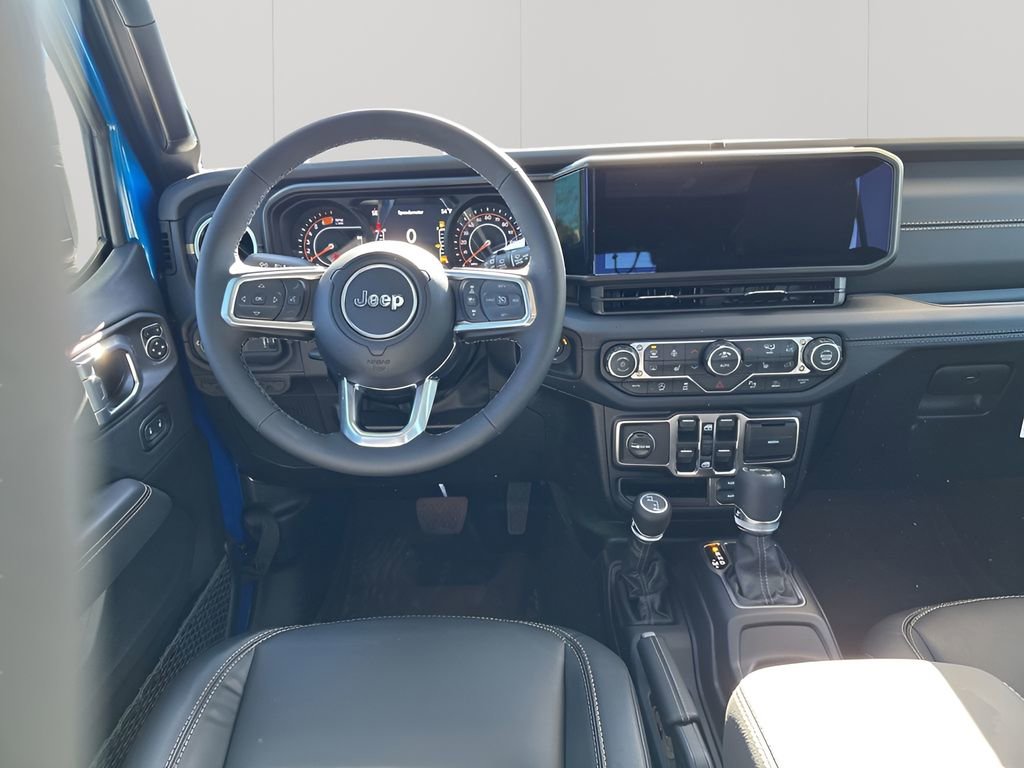 New 2026 Jeep Wrangler Unlimited Sahara AWD/4WD image 27