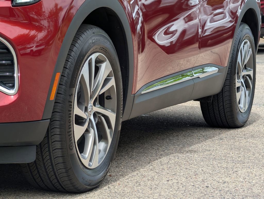 Used 2022 Buick Envision Essence w/ Safety Package AWD/4WD image 5