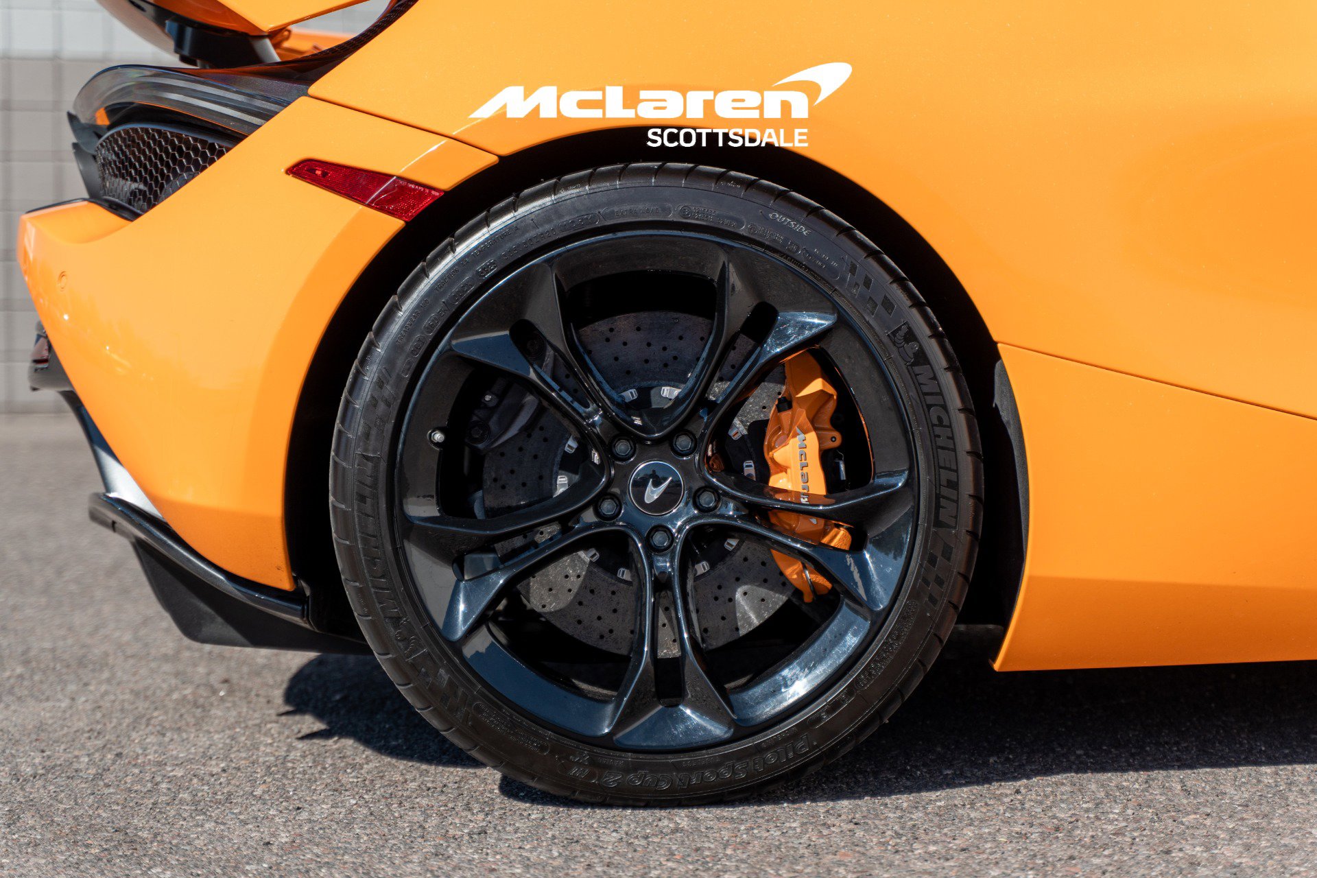 Used 2019 McLaren 720S image 21