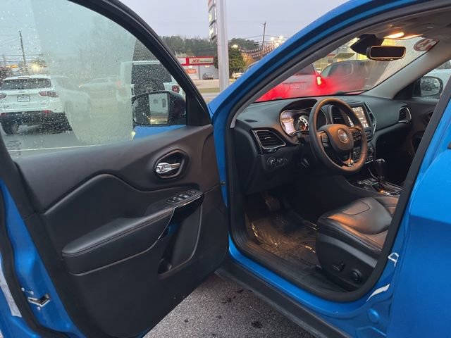 Used 2023 Jeep Cherokee Altitude Lux image 4