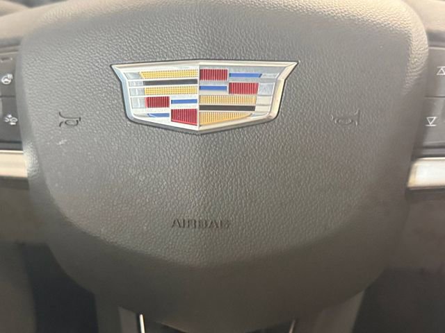 Used 2021 Cadillac XT4 Premium Luxury image 5