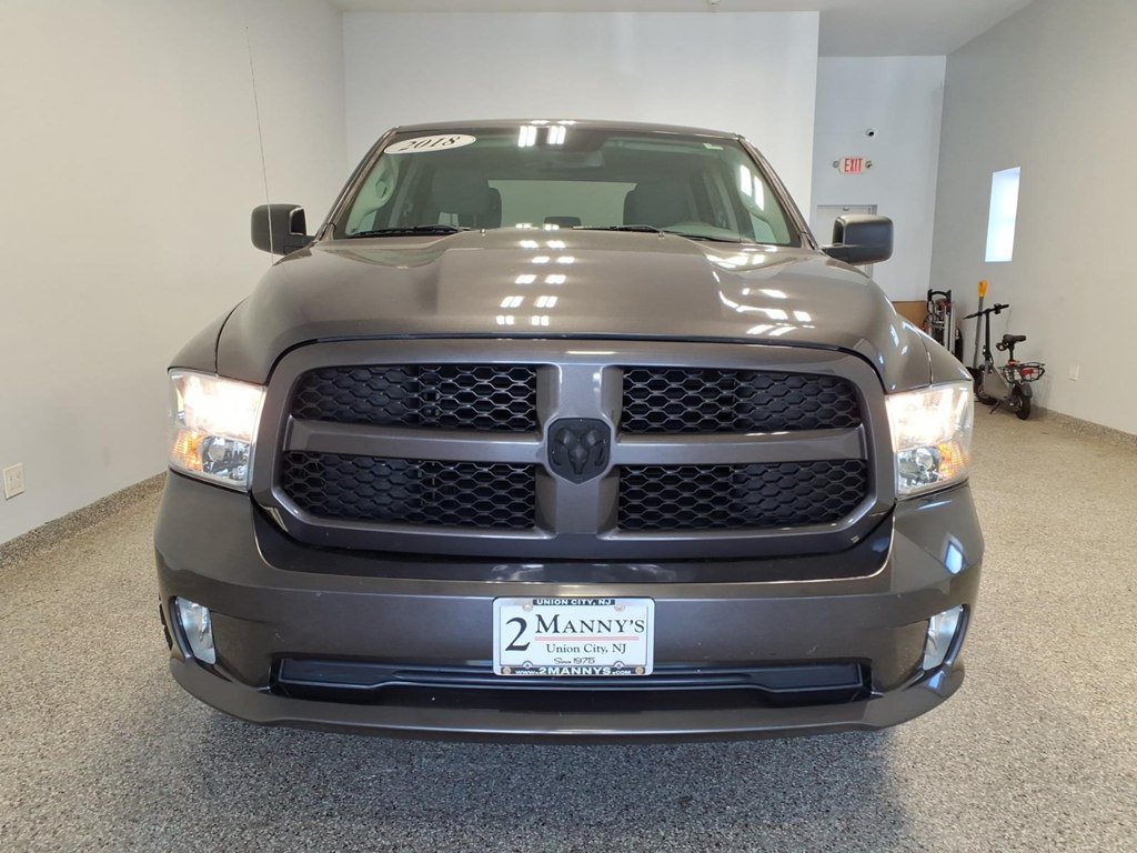 Used 2018 RAM 1500 Express AWD/4WD image 2