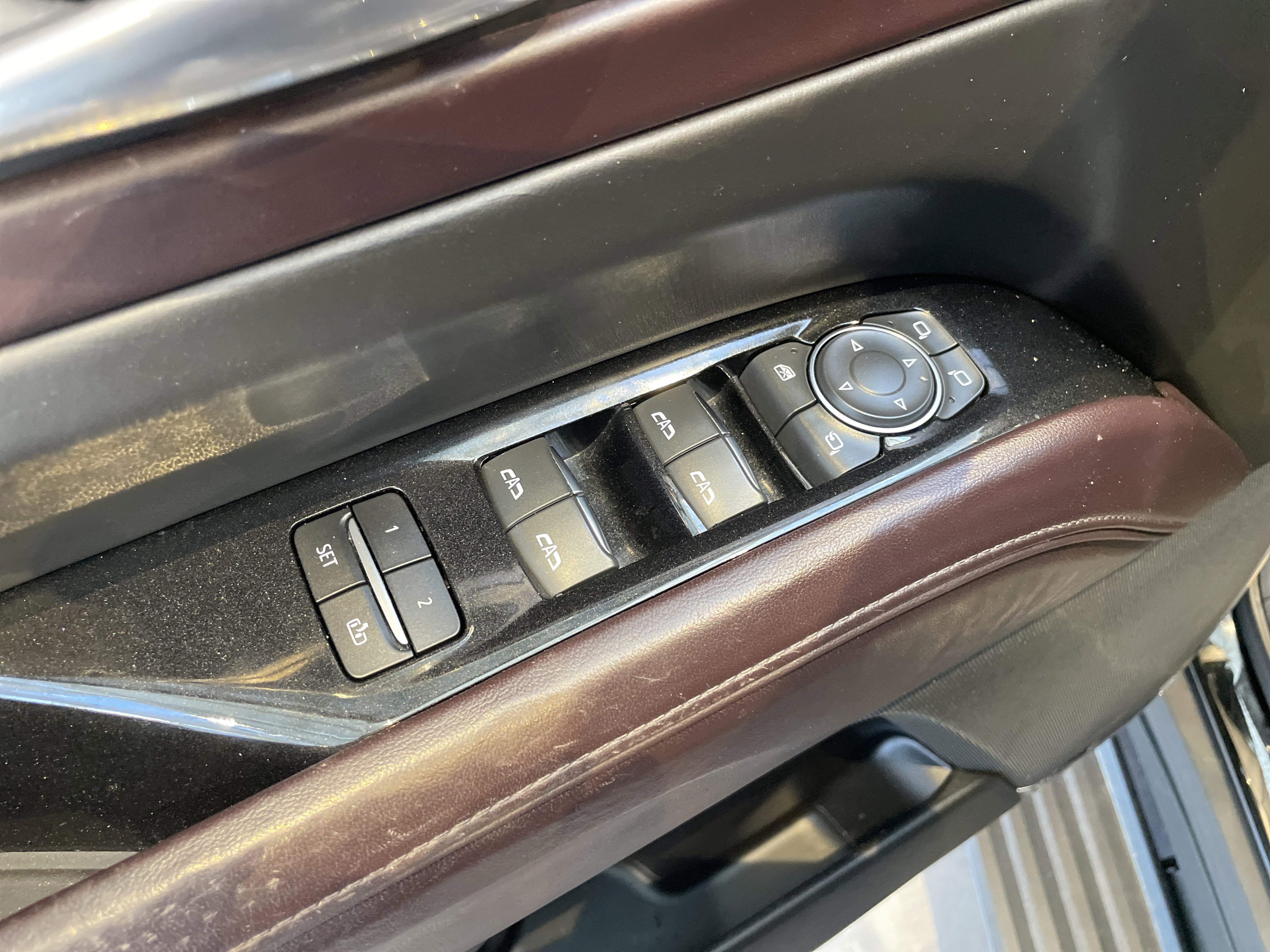 Used 2021 Cadillac Escalade Sport Platinum image 16