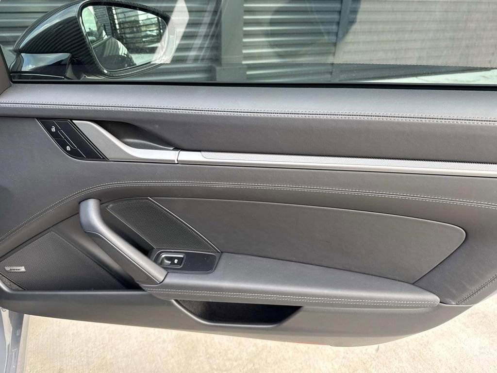 Used 2025 Porsche 911 Carrera image 18
