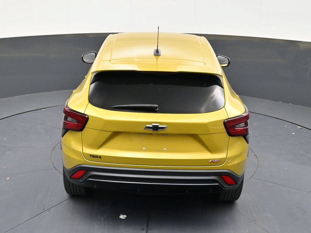 Used 2024 Chevrolet Trax RS FWD image 15