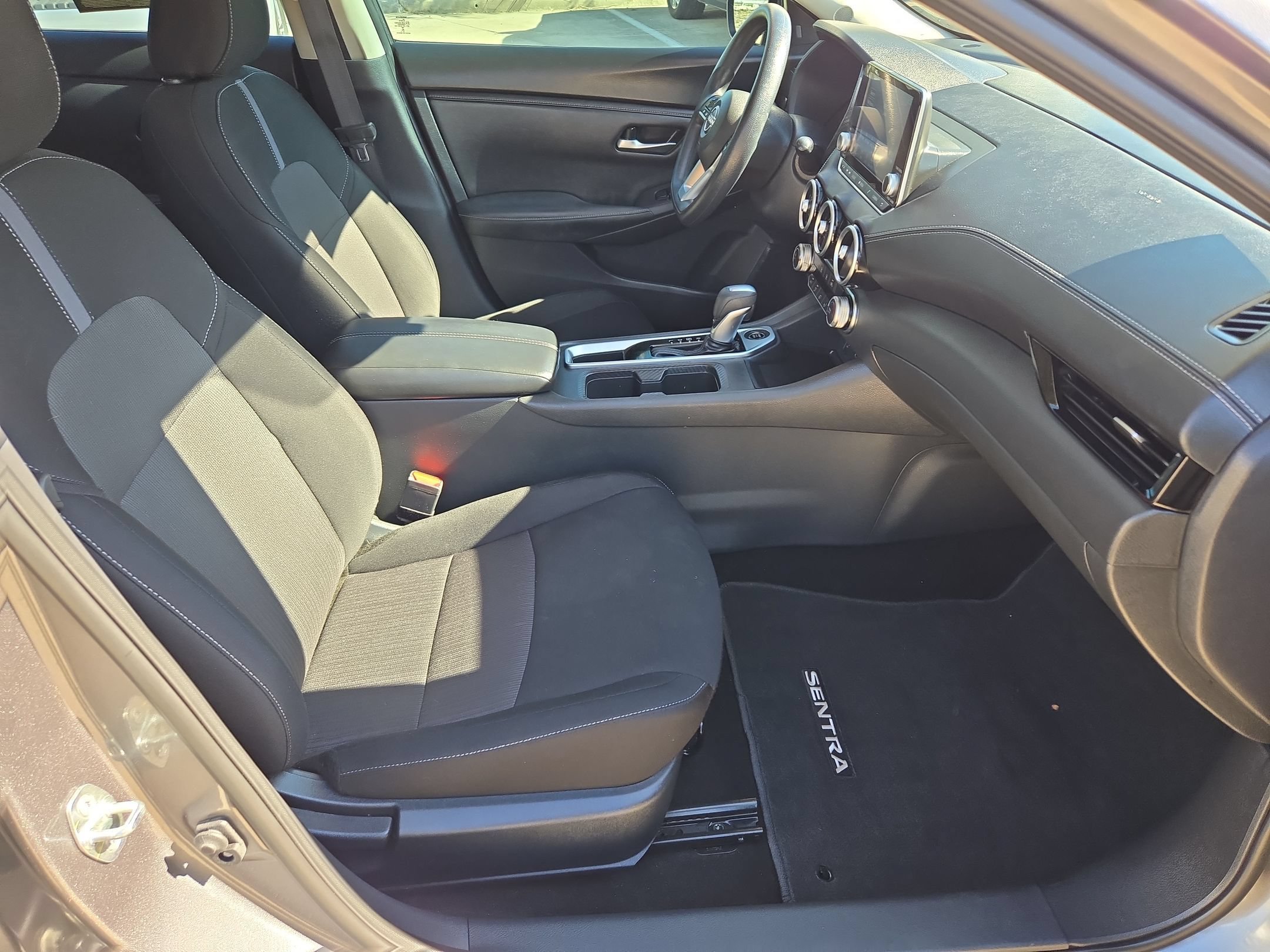 Certified 2024 Nissan Sentra SV FWD image 27