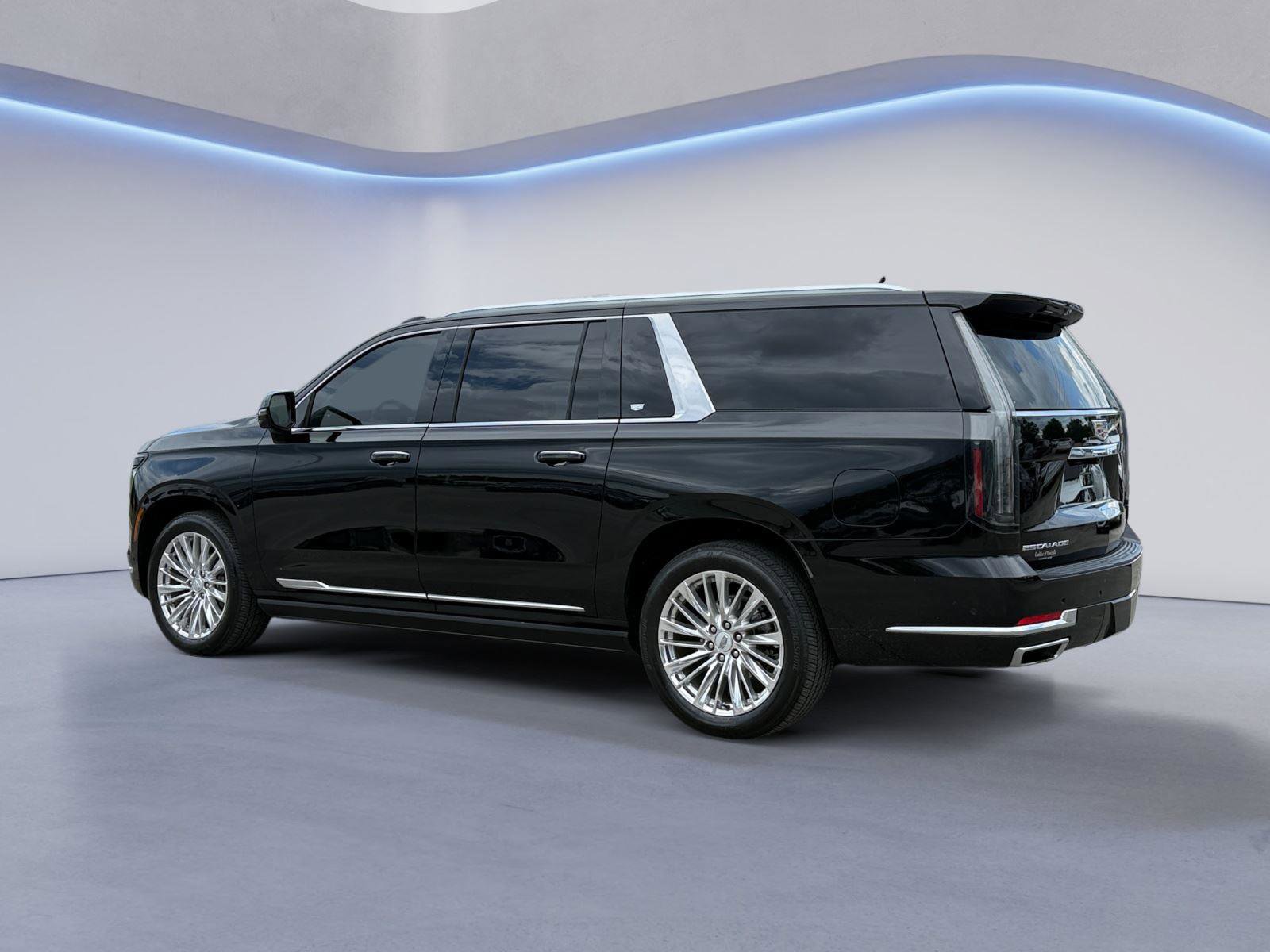 Certified 2025 Cadillac Escalade ESV Premium Luxury w/ Touring Package AWD/4WD image 5