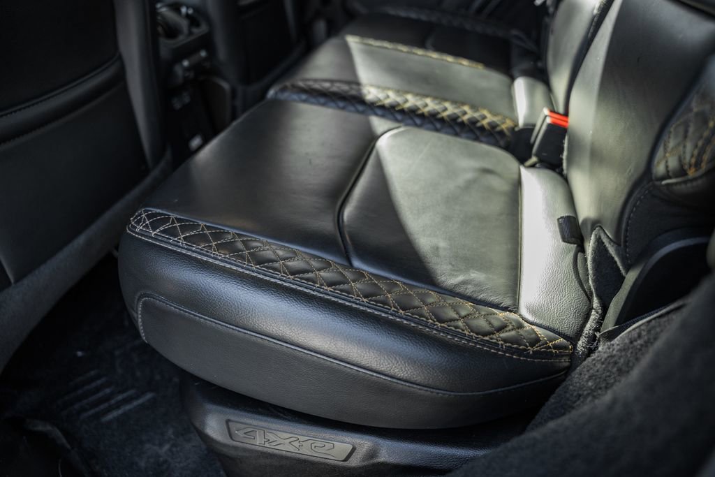 Used 2022 Jeep Wrangler Unlimited Sahara image 30