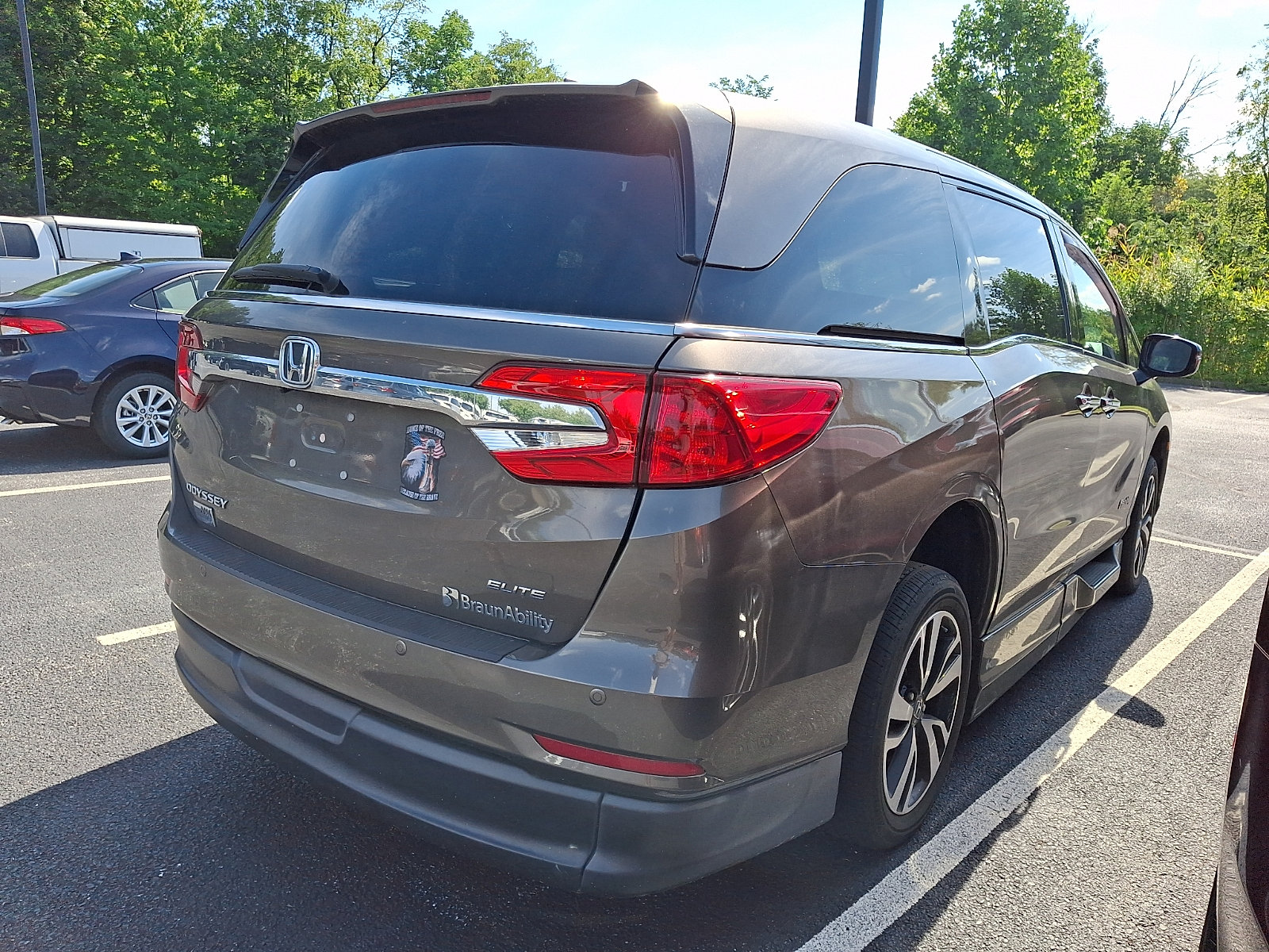Used 2020 Honda Odyssey Elite image 4