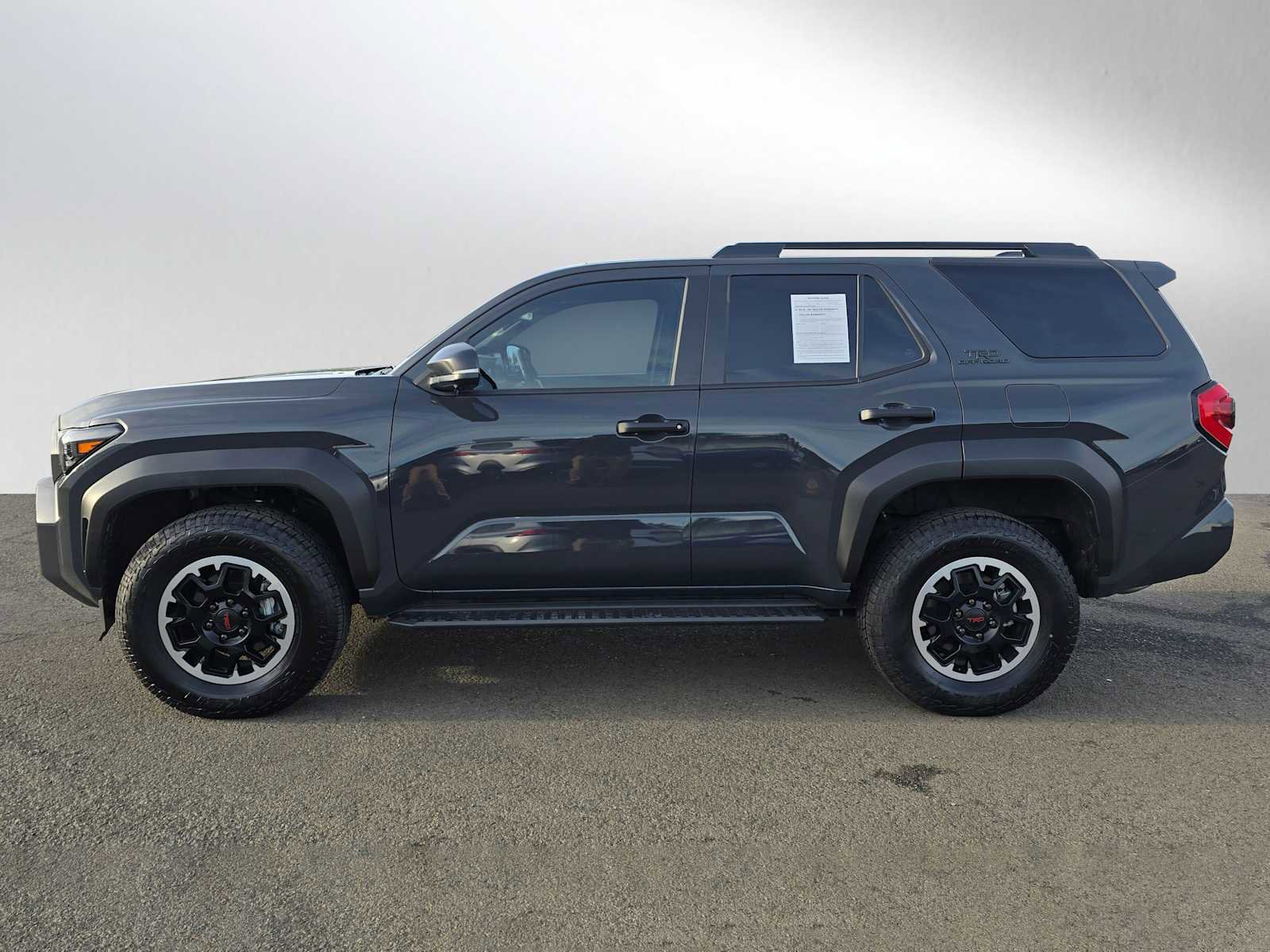 Certified 2025 Toyota 4Runner TRD Off-Road Premium image 8