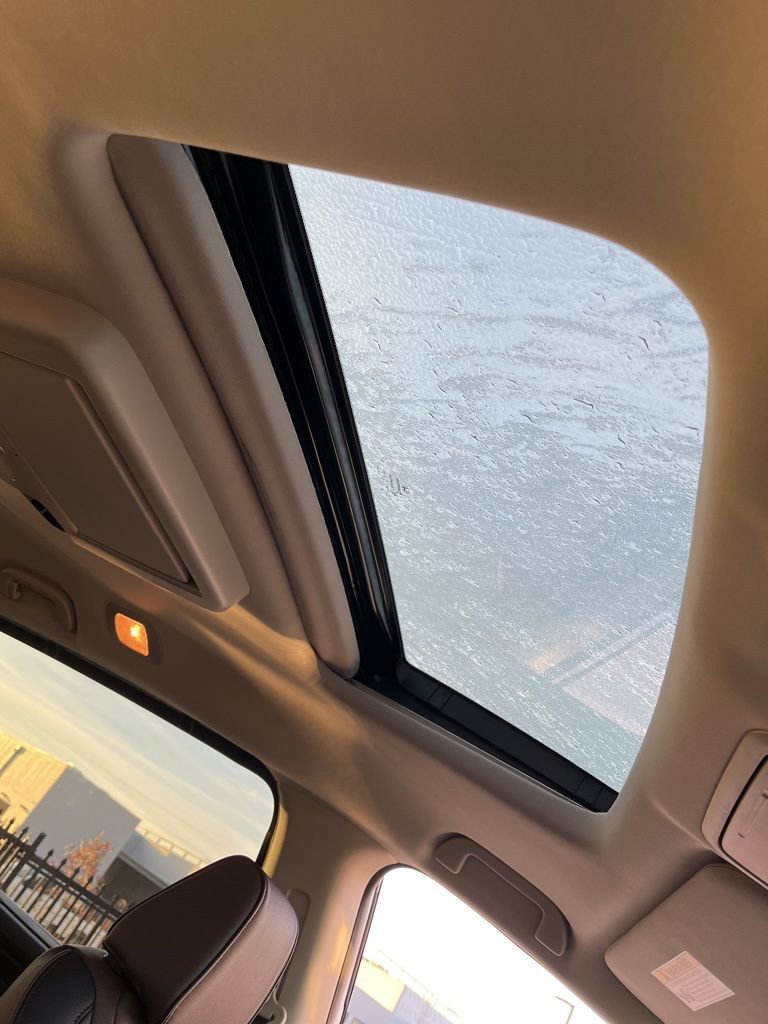 Certified 2026 Honda Odyssey Elite image 32