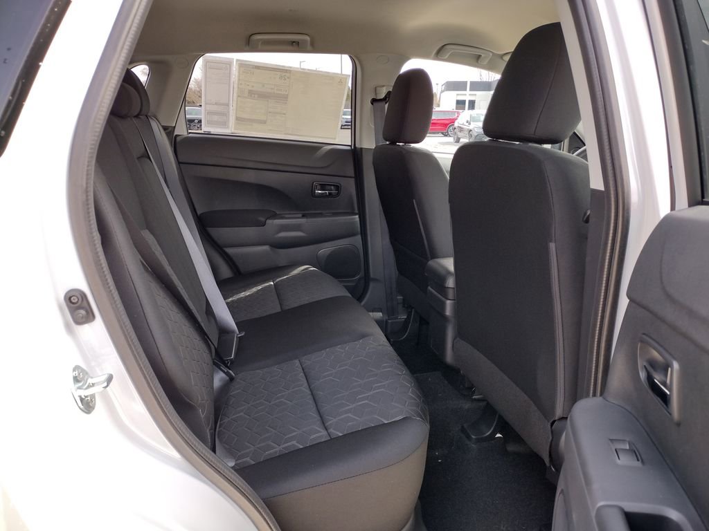 New 2026 Mitsubishi Outlander Sport ES image 9