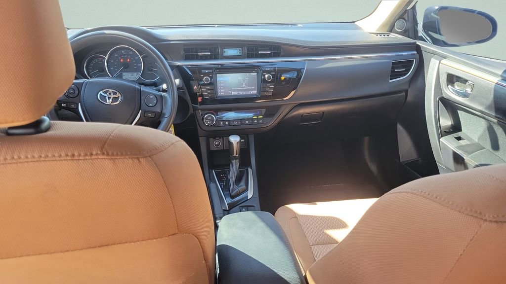 Used 2016 Toyota Corolla LE image 21