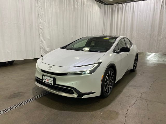 New 2026 Toyota Prius Plug-In Hybrid FWD image 7