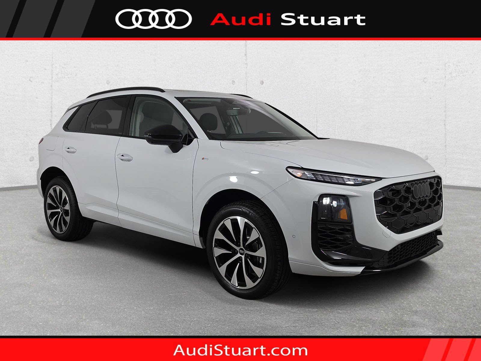 New 2026 Audi Q3 quattro 2.0T AWD/4WD image 1