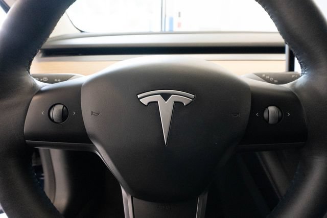Used 2021 Tesla Model 3 Standard Range Plus RWD image 6