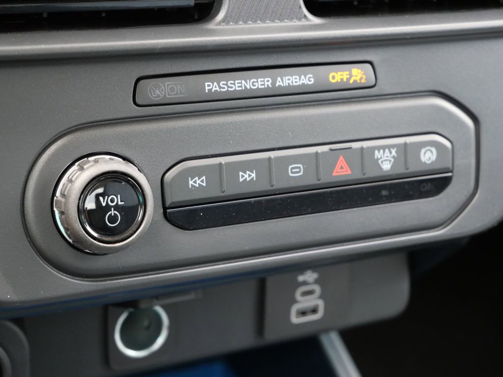 New 2026 Ford Maverick XLT FWD image 24