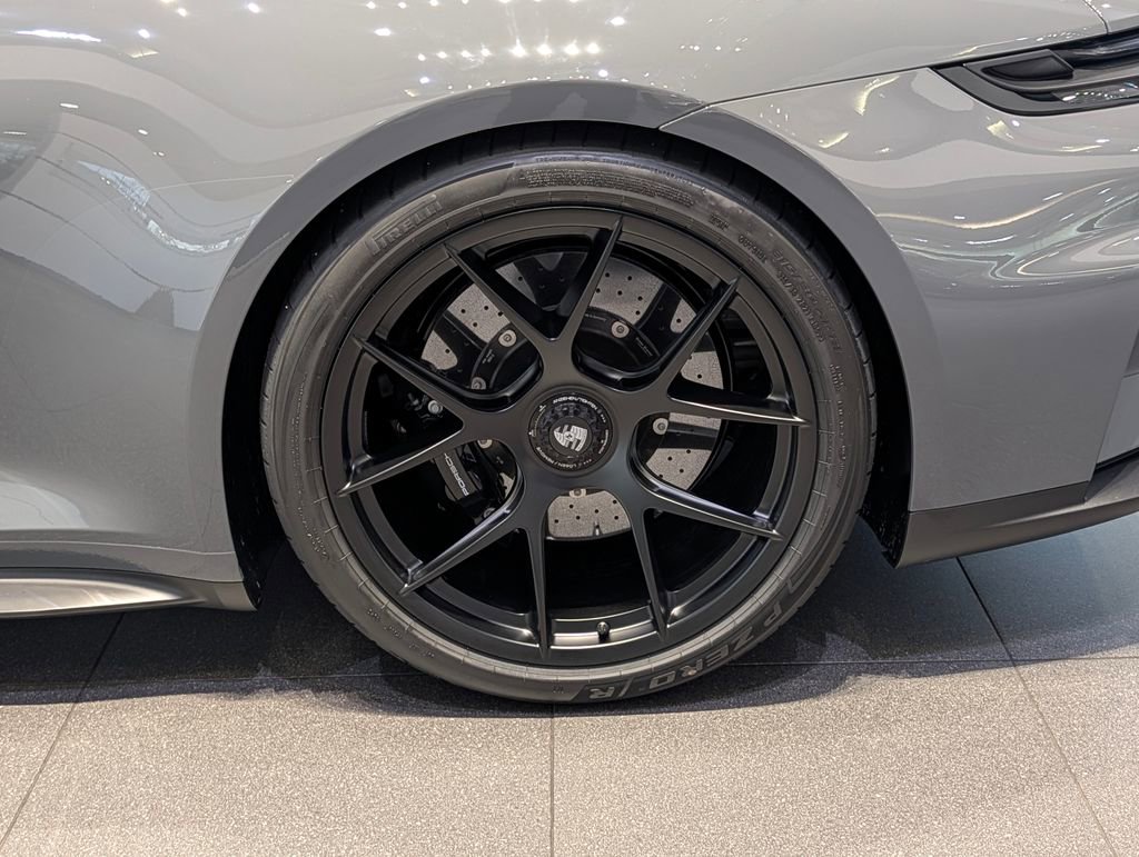 New 2026 Porsche 911 GT3 image 12