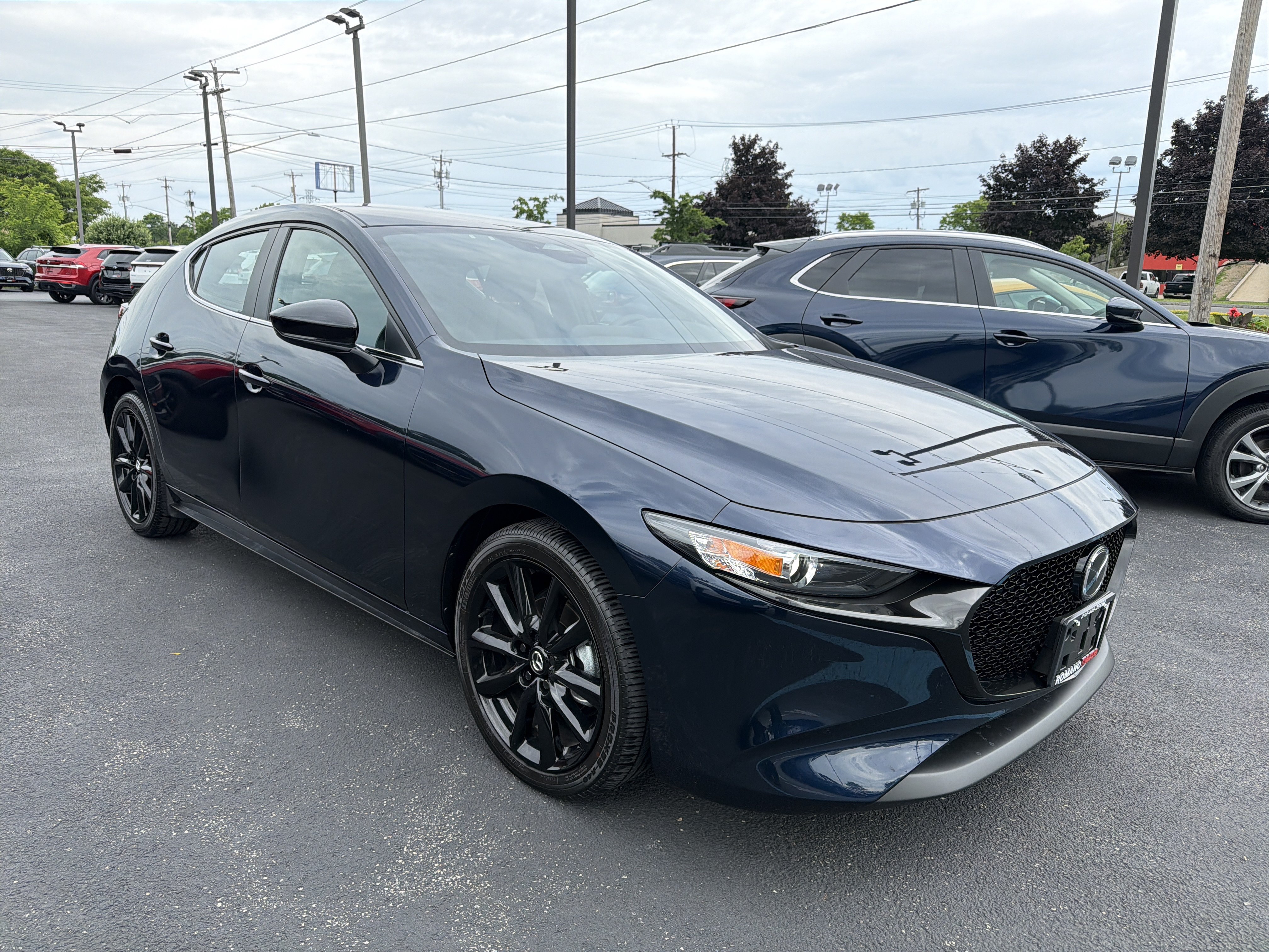 Used 2024 MAZDA MAZDA3 s FWD image 2