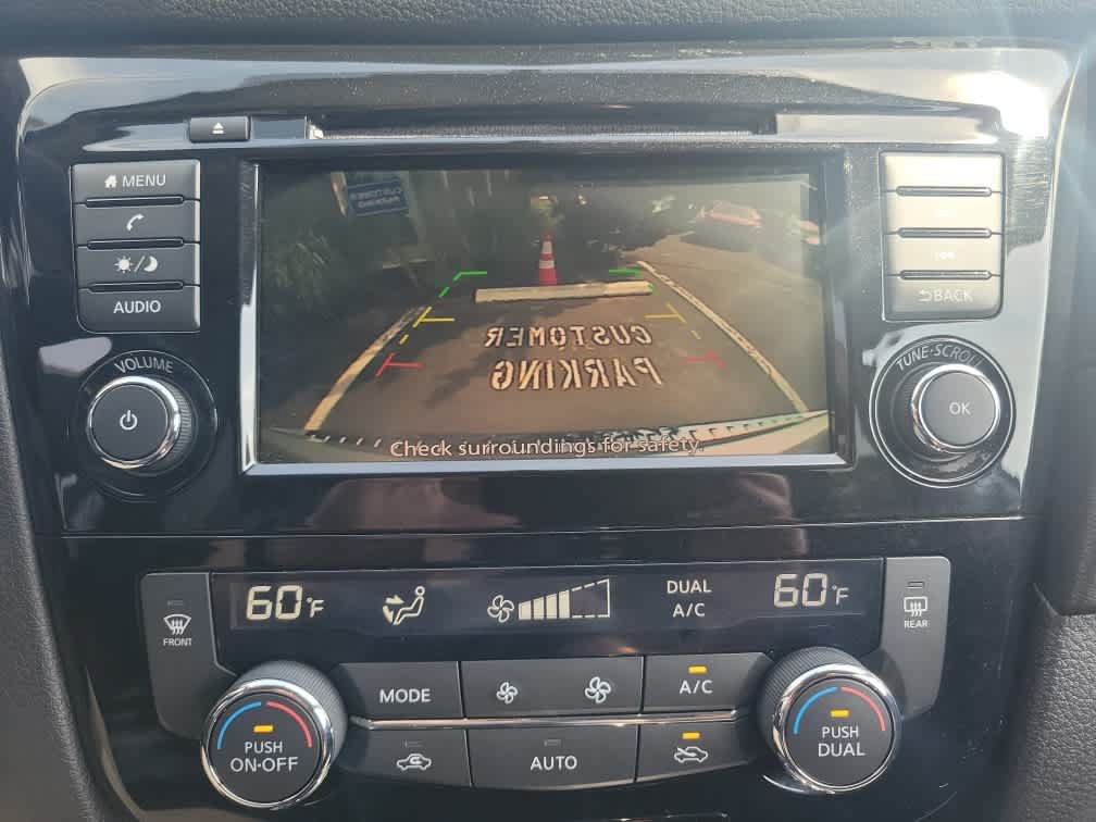 Used 2018 Nissan Rogue SV AWD/4WD image 13